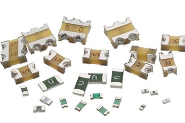 Fuses vs Circuit Breakers: What’s the Difference?
